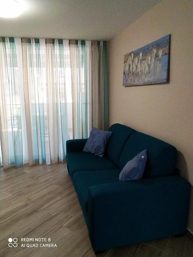 Attico Gloria & Greta Apartment กัสเตลลัมมาเร เดล โกลโฟ ภายนอก รูปภาพ